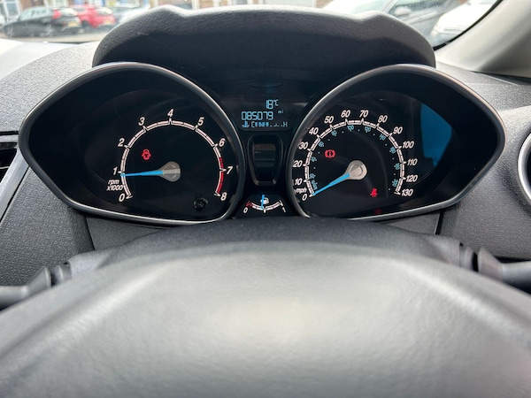 Used Ford Fiesta 2015 for sale - 76156761: Photo 26