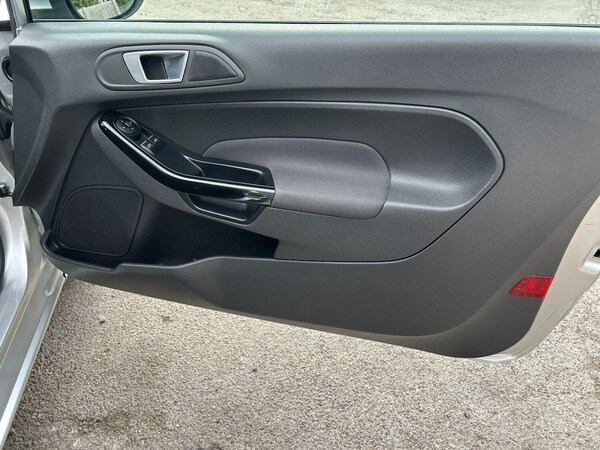Used Ford Fiesta 2015 for sale - 76156761: Photo 27