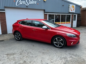 Used Volvo V40 2015 for sale - 75517827: Photo