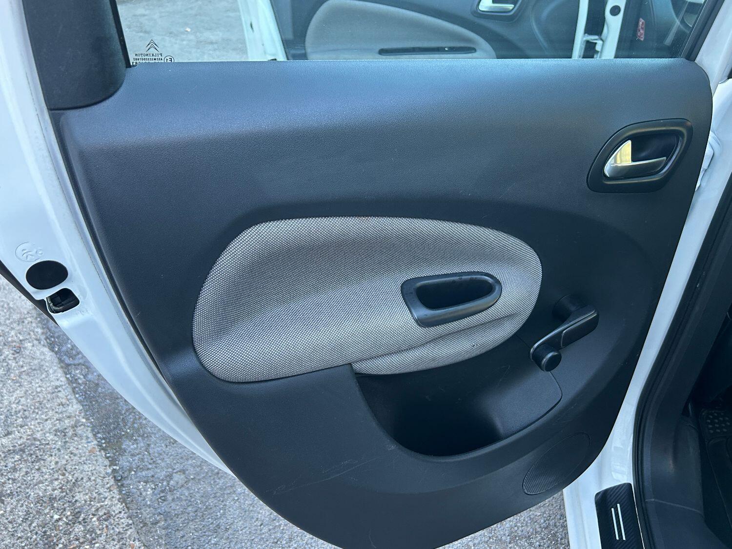 Used Citroen C3 Picasso 2013 for sale - 76114065: Photo 22