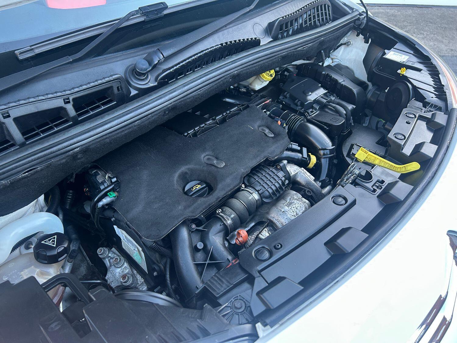 Used Citroen C3 Picasso 2013 for sale - 76114065: Photo 43