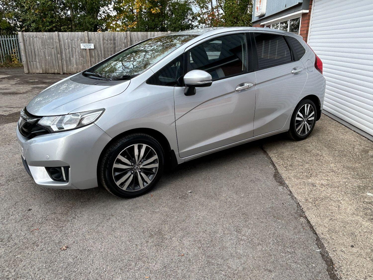Used Honda Jazz 2018 for sale - 76156760: Photo 13