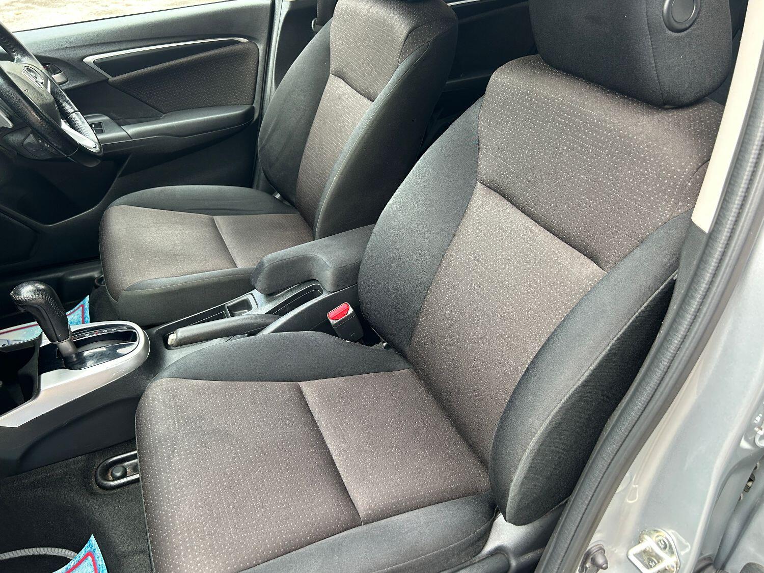 Used Honda Jazz 2018 for sale - 76156760: Photo 21