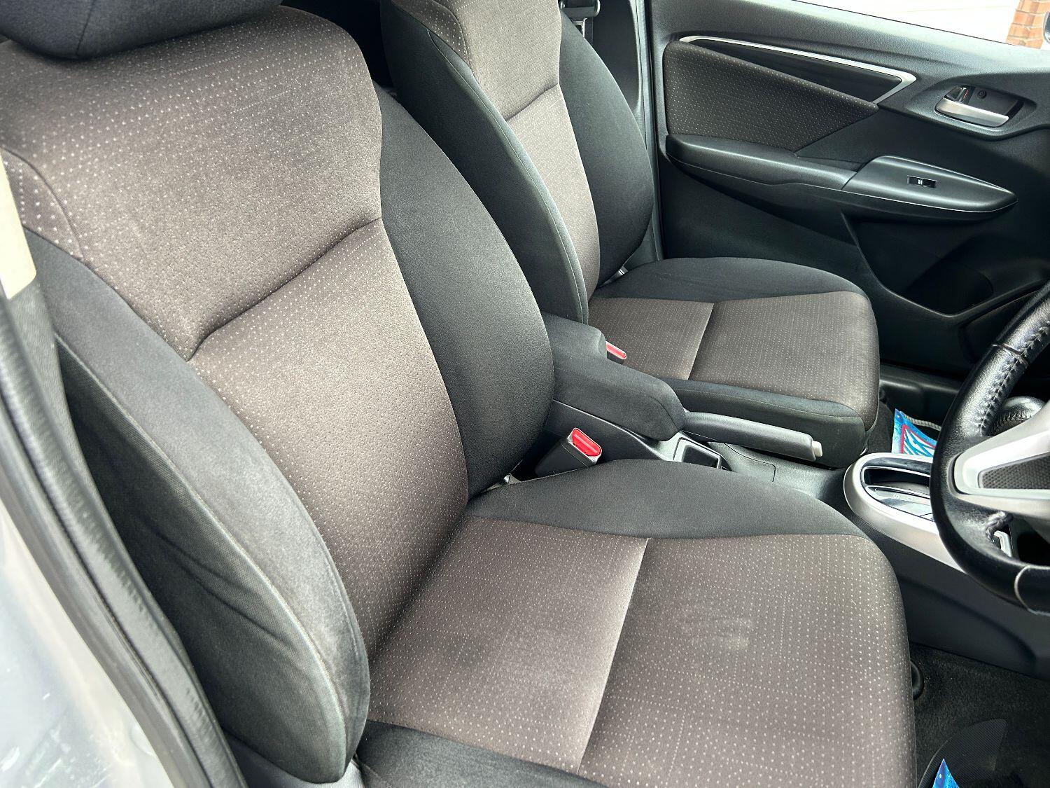 Used Honda Jazz 2018 for sale - 76156760: Photo 29