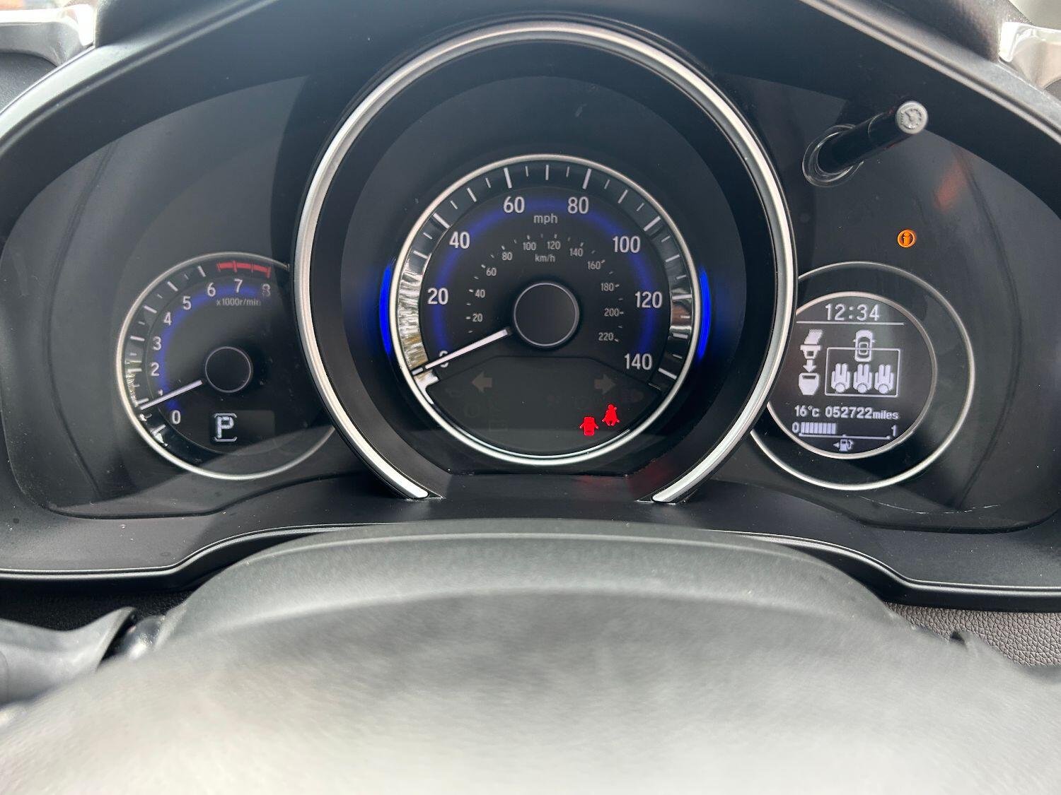 Used Honda Jazz 2018 for sale - 76156760: Photo 31