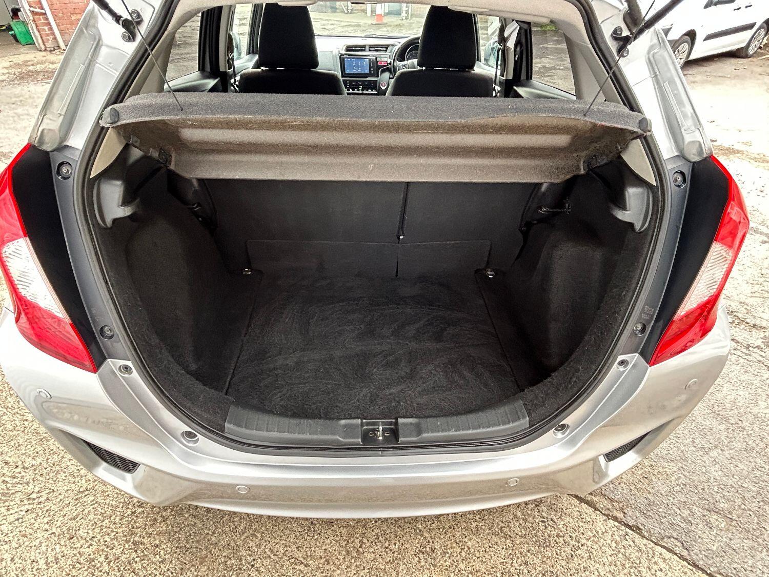 Used Honda Jazz 2018 for sale - 76156760: Photo 42