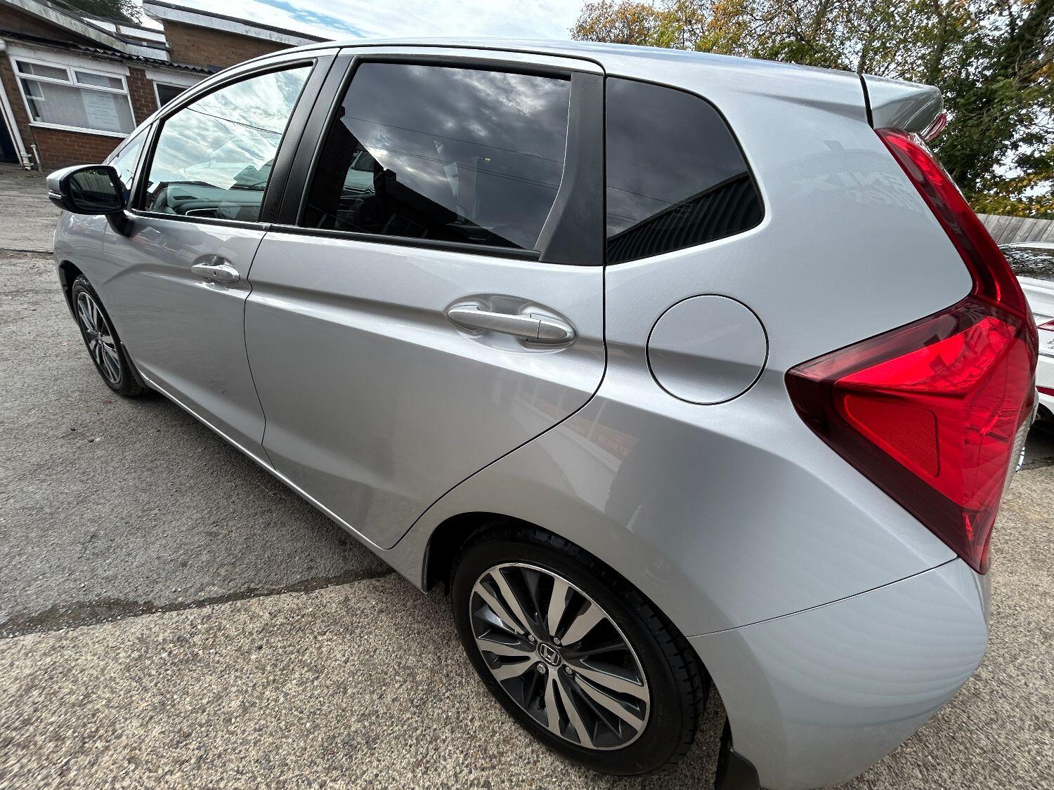 Used Honda Jazz 2018 for sale - 76156760: Photo 9