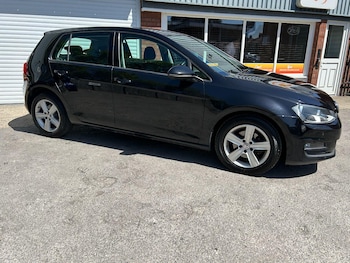 Used Volkswagen Golf 2015 for sale - 75517879: Photo