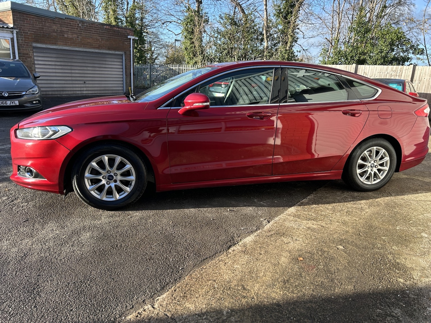 Used Ford Mondeo 2015 for sale - 76611379: Photo 14
