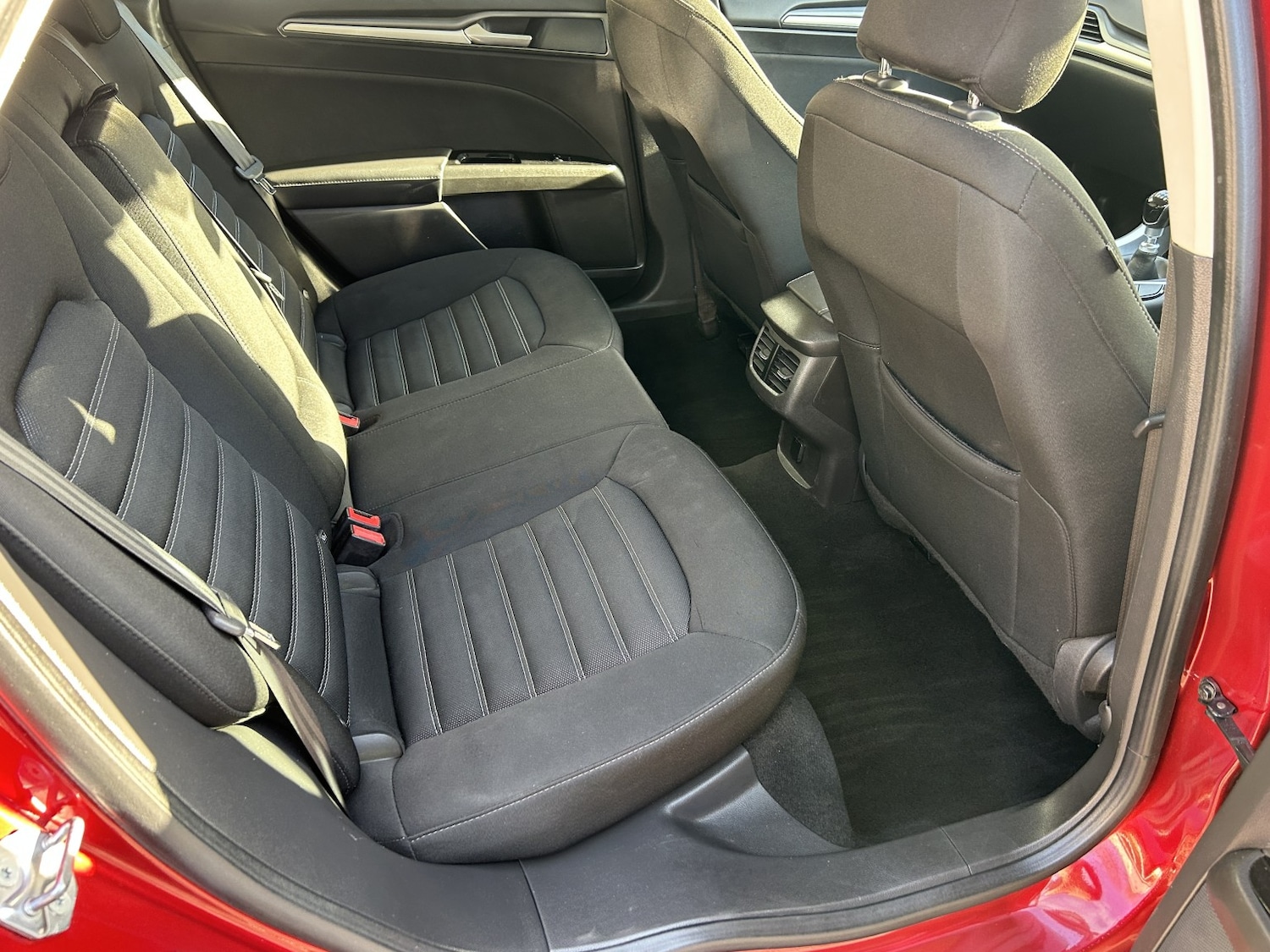 Used Ford Mondeo 2015 for sale - 76611379: Photo 21