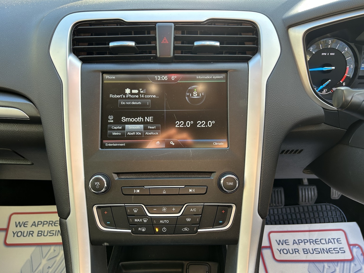 Used Ford Mondeo 2015 for sale - 76611379: Photo 28