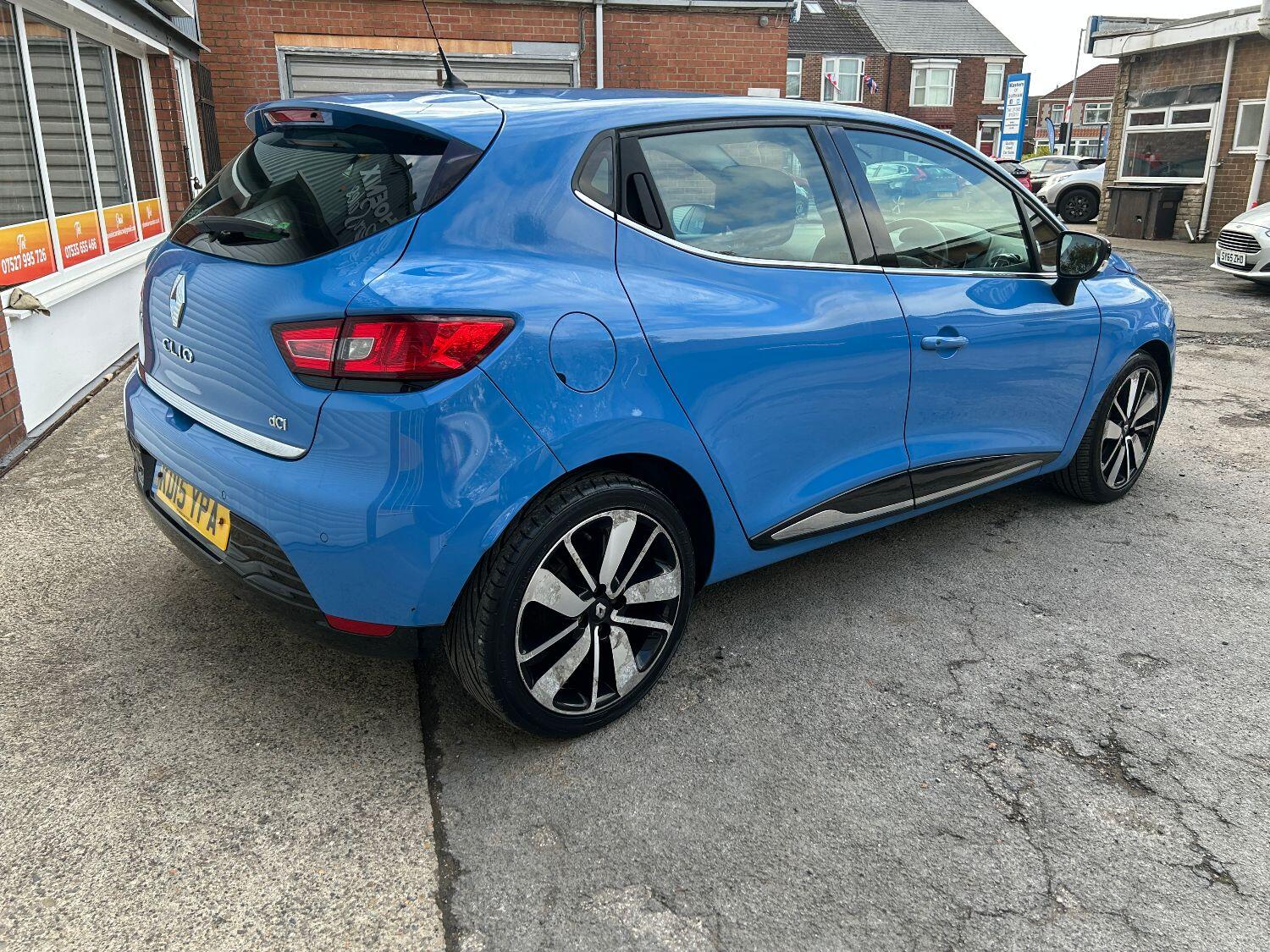Used Renault Clio 2015 for sale - 76156759: Photo 10