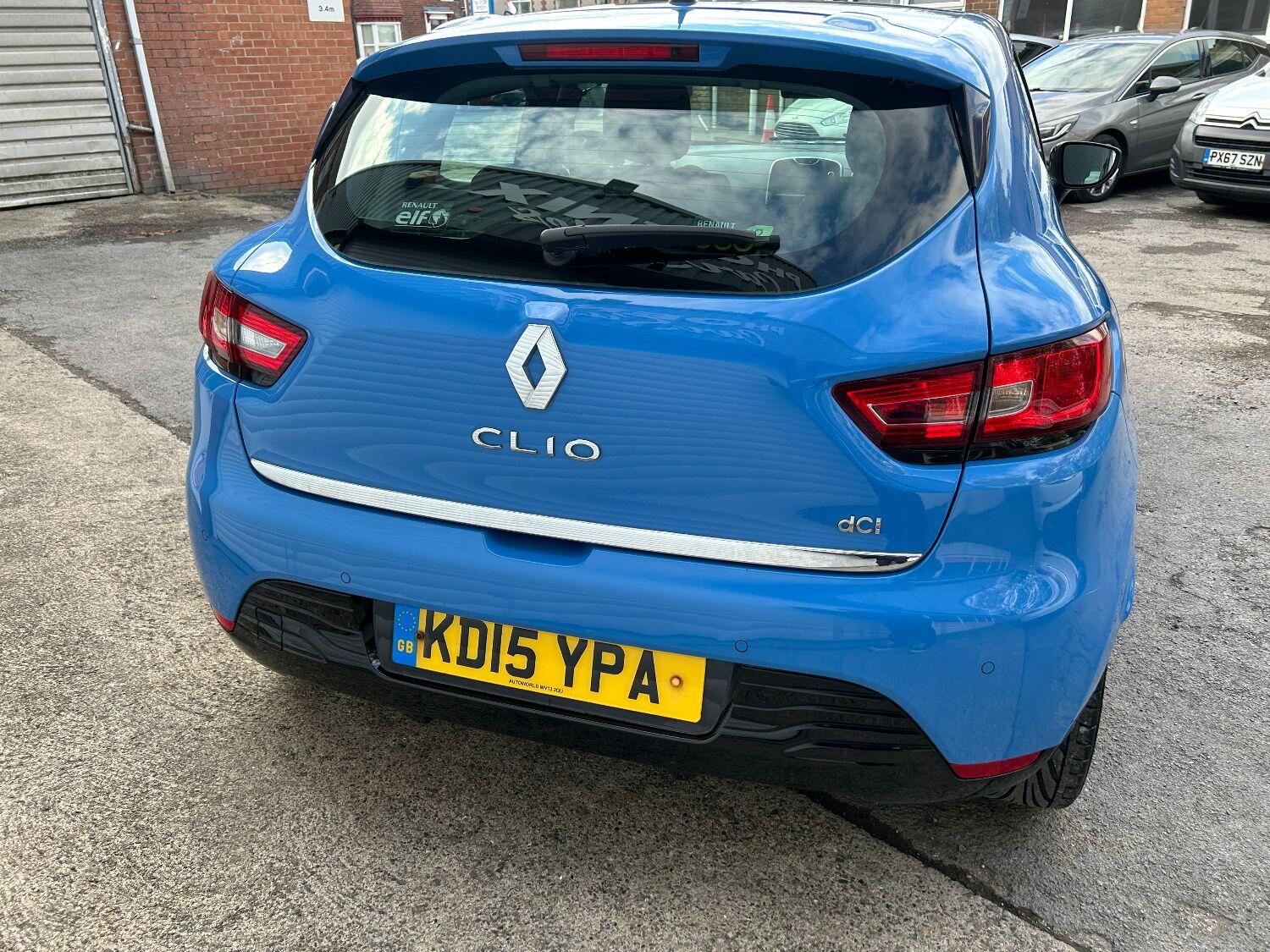 Used Renault Clio 2015 for sale - 76156759: Photo 12