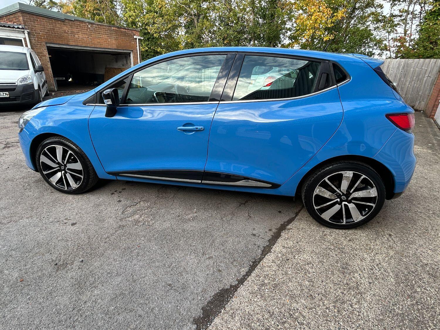 Used Renault Clio 2015 for sale - 76156759: Photo 14