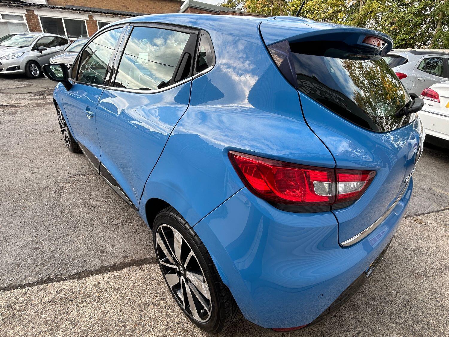 Used Renault Clio 2015 for sale - 76156759: Photo 17