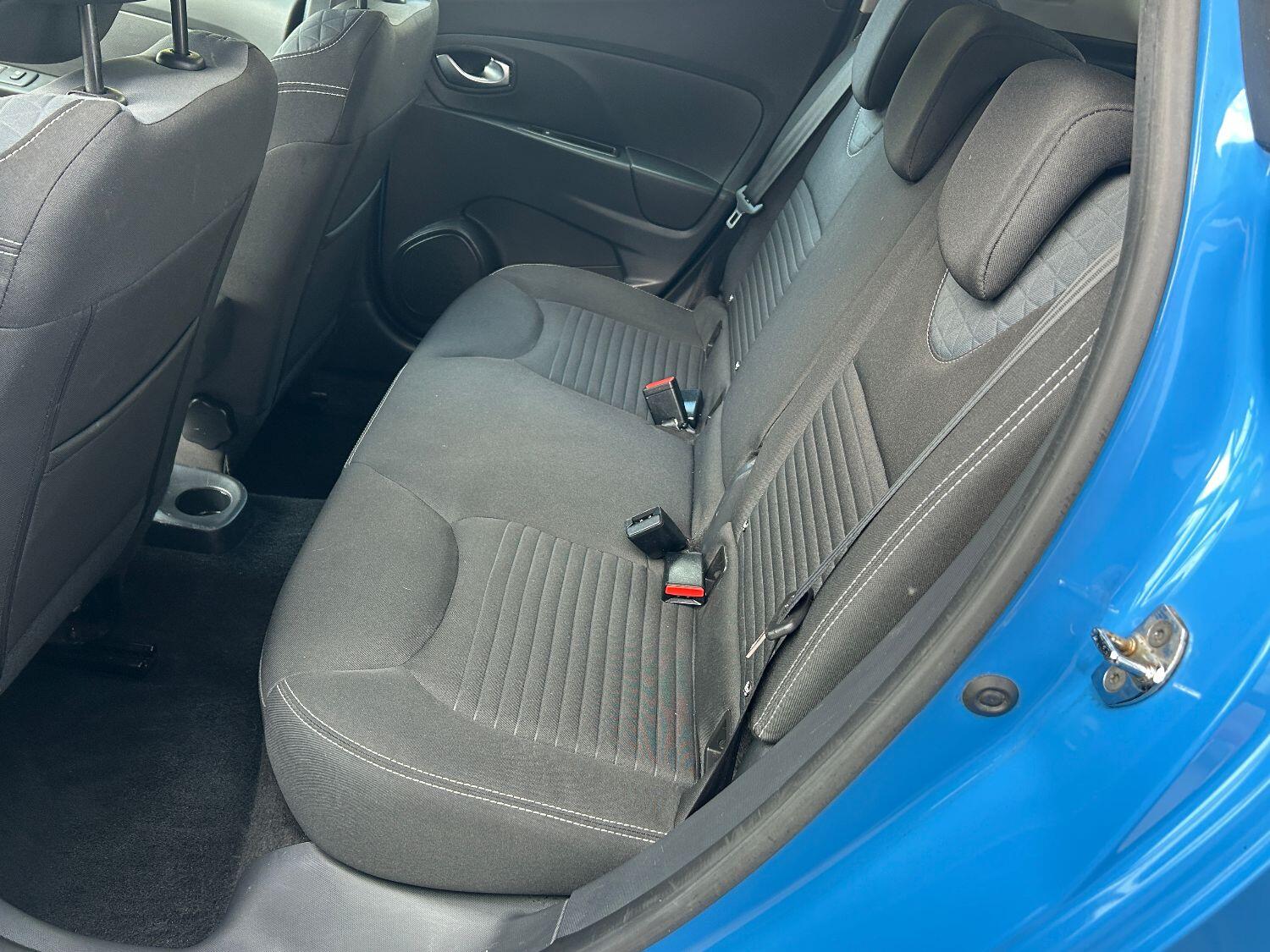 Used Renault Clio 2015 for sale - 76156759: Photo 19