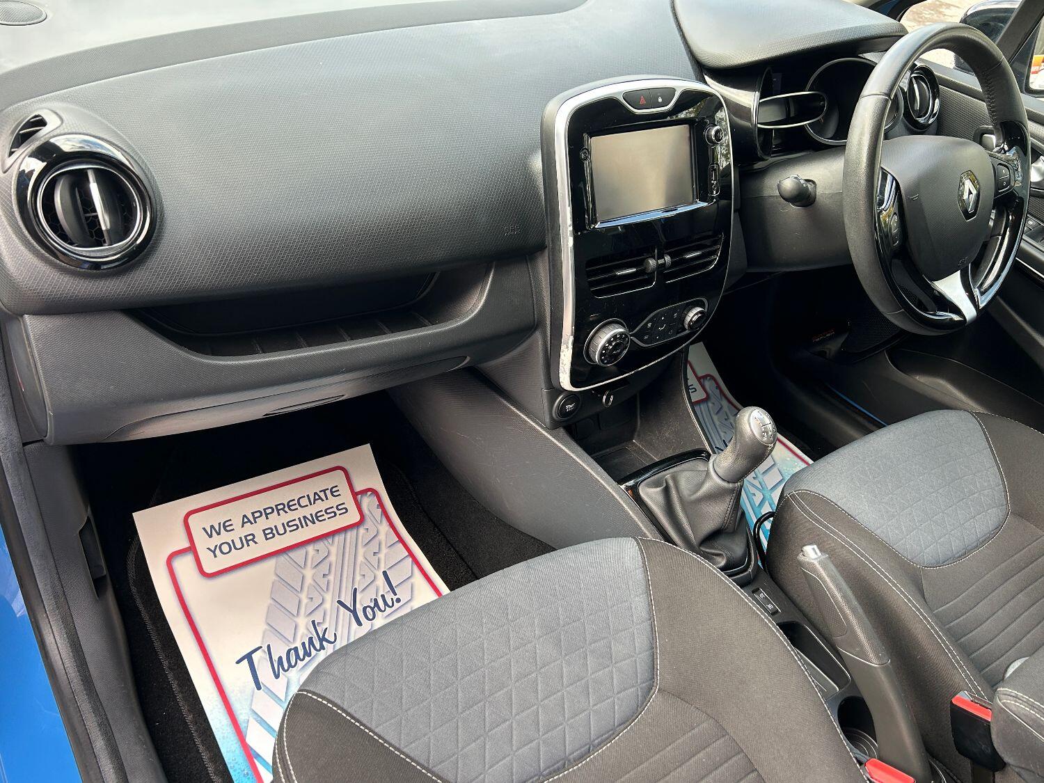 Used Renault Clio 2015 for sale - 76156759: Photo 21