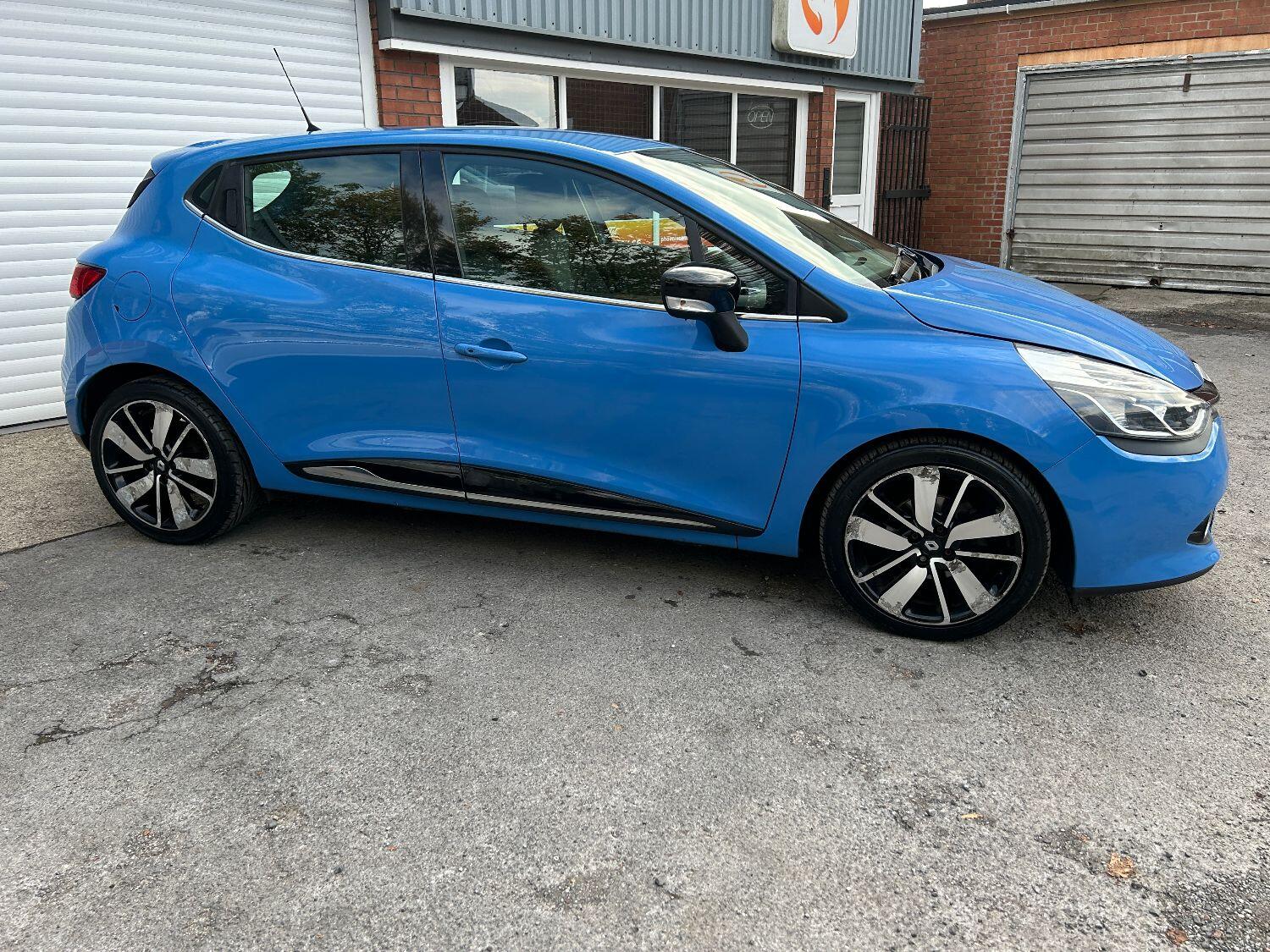 Used Renault Clio 2015 for sale - 76156759: Photo 6