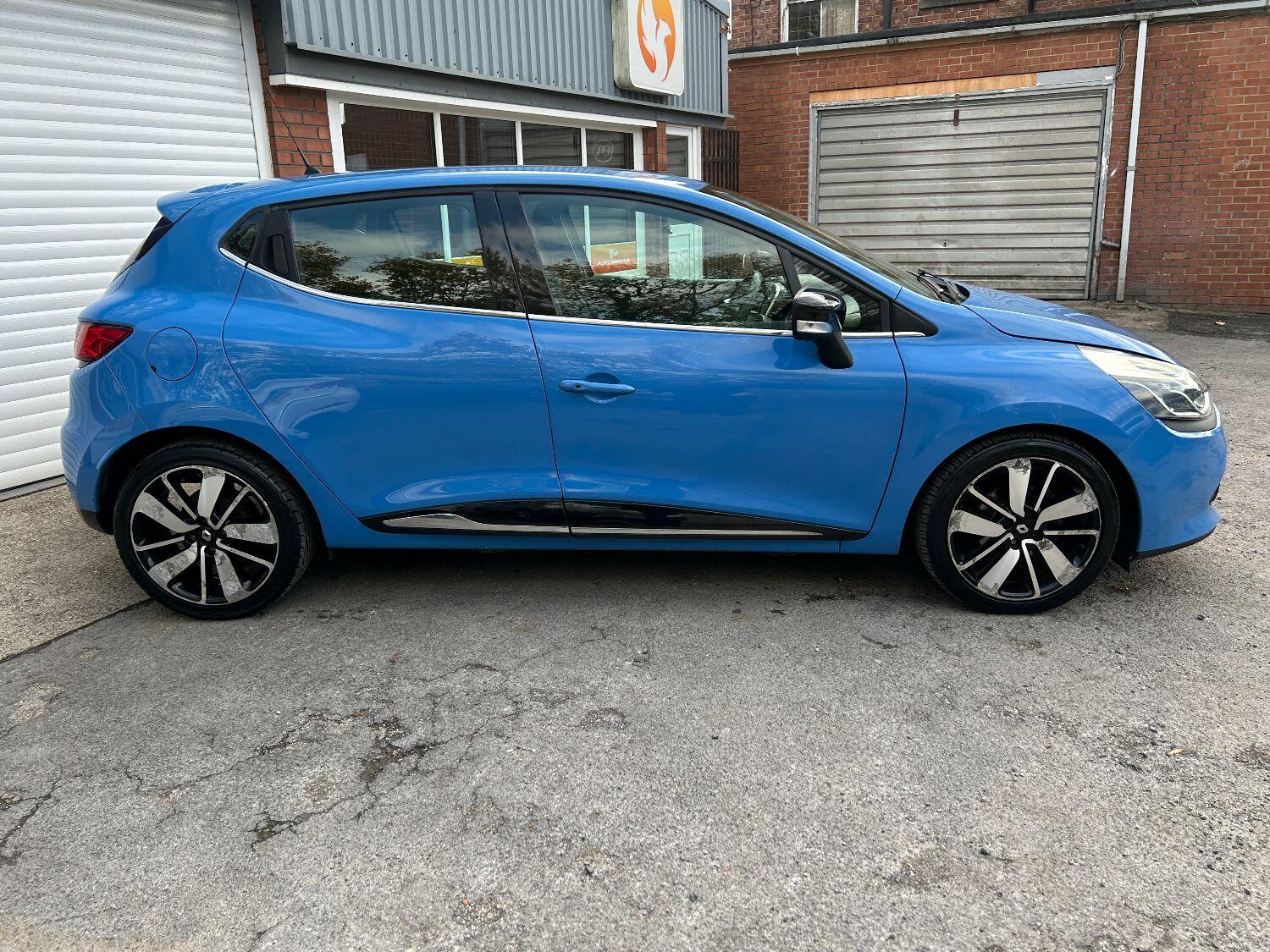 Used Renault Clio 2015 for sale - 76156759: Photo 7
