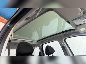 Used Citroen C3 Picasso 2015 for sale - 79508612: Photo