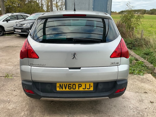 Used Peugeot 3008 2011 for sale - 76281828: Photo 6