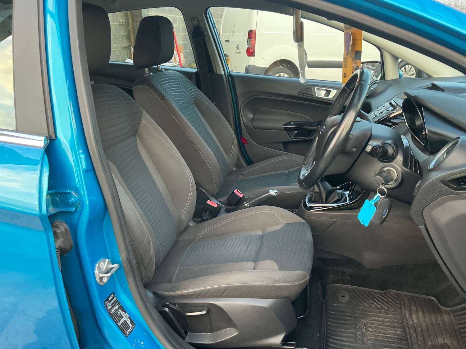 Used Ford Fiesta 2015 for sale - 76971689: Photo 7