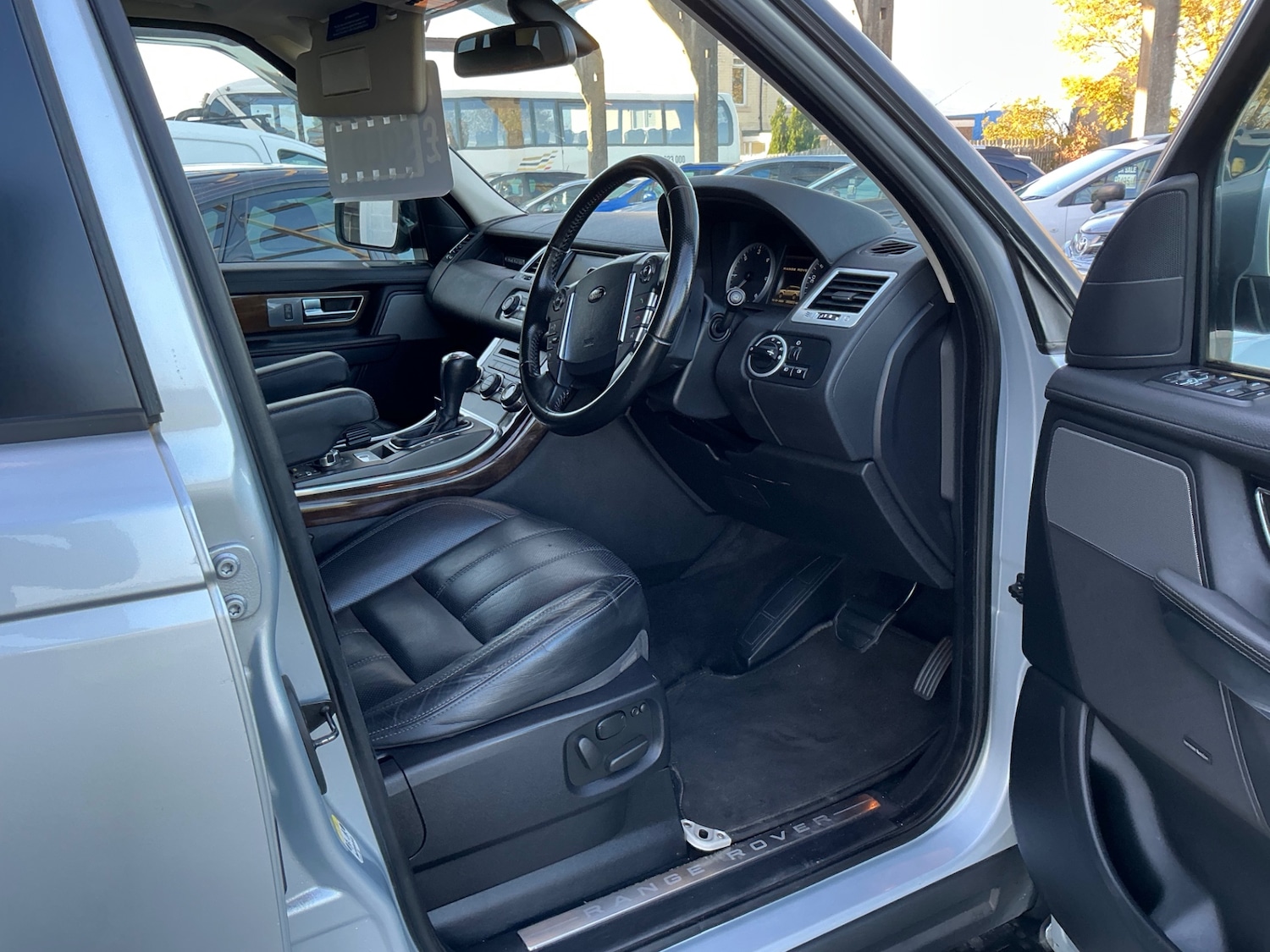 Used Land Rover Range Rover Sport 2010 for sale - 76439996: Photo 8