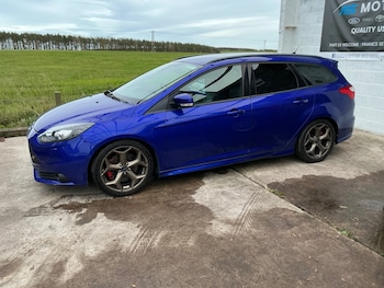 Used Ford Focus 2013 for sale - 76440005: Photo