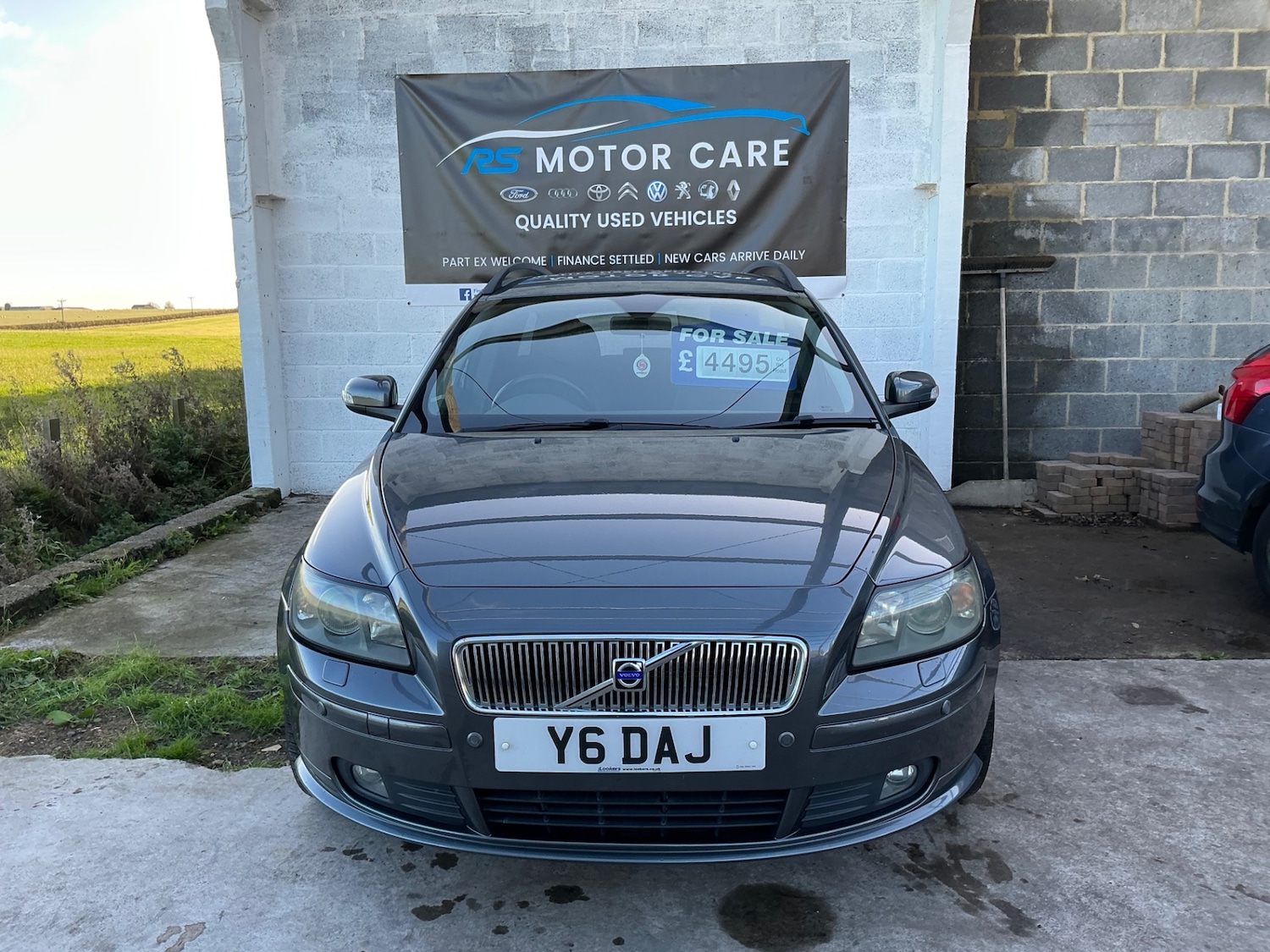 Used Volvo V50 2006 for sale - 76439748: Photo 2