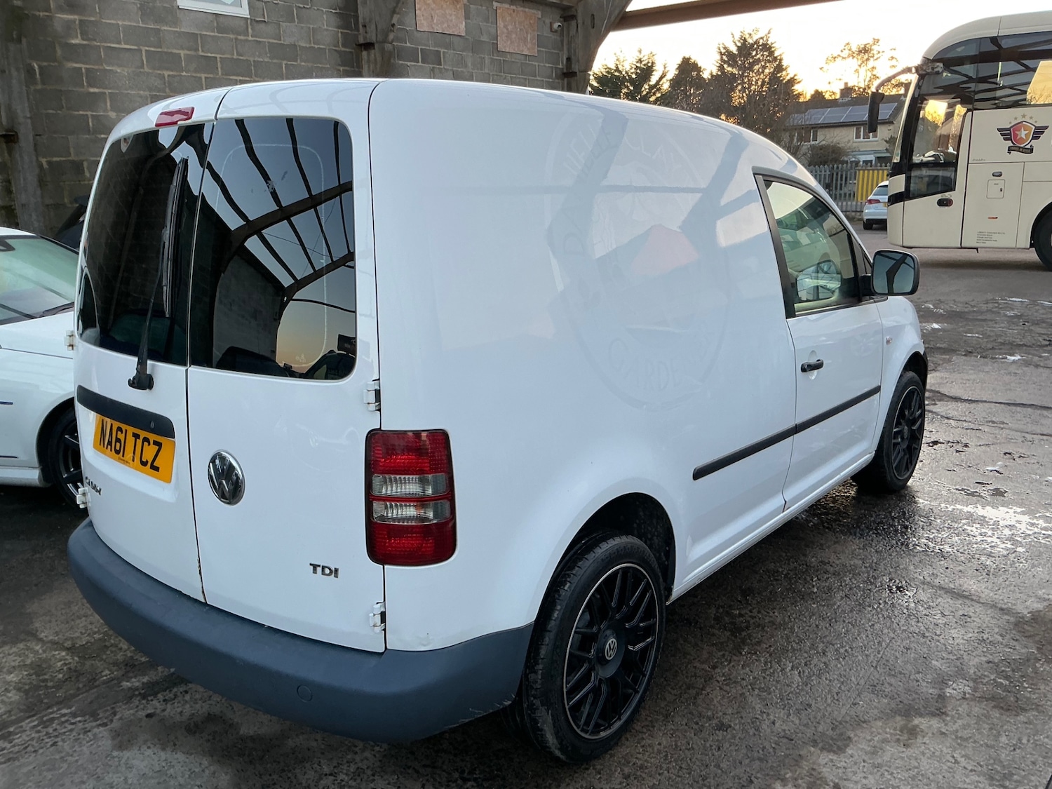 Used Volkswagen Caddy 2011 for sale - 77793058: Photo 4