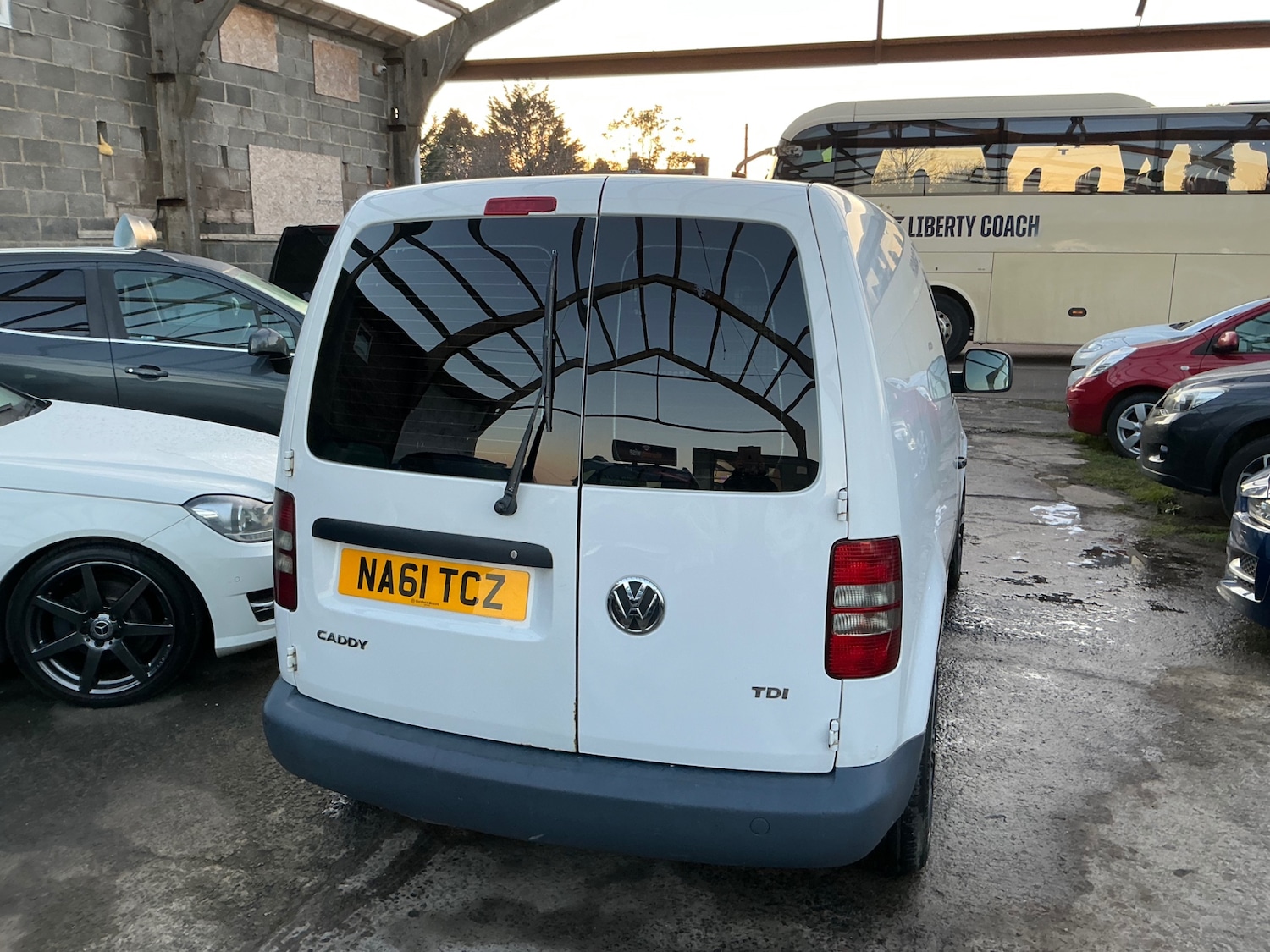 Used Volkswagen Caddy 2011 for sale - 77793058: Photo 5