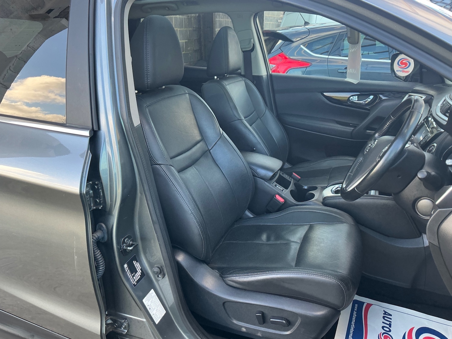 Used Nissan Qashqai 2017 for sale - 76519537: Photo 6