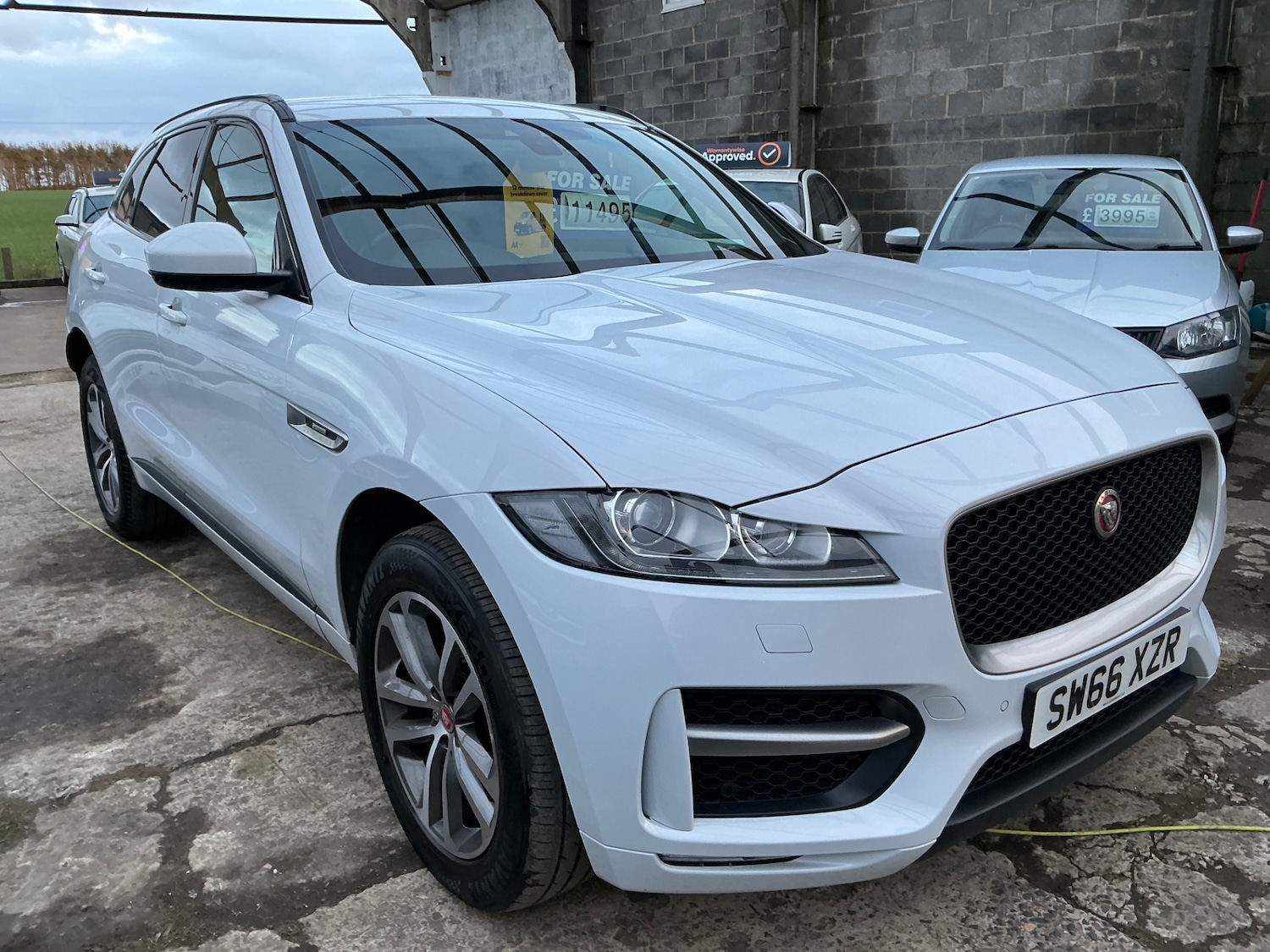 Used Jaguar F-Pace 2017 for sale - 77584815: Photo 4
