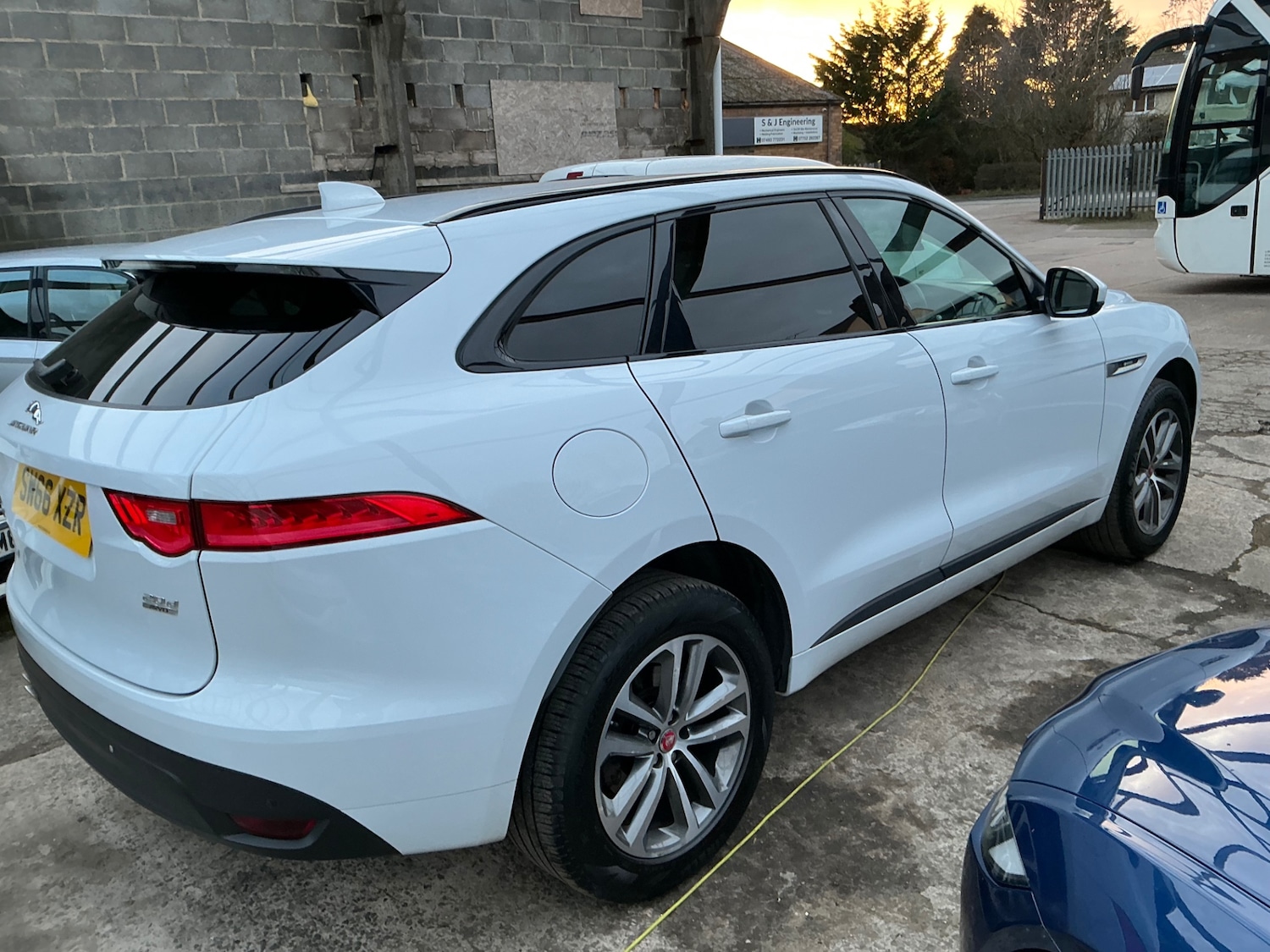 Used Jaguar F-Pace 2017 for sale - 77584815: Photo 5