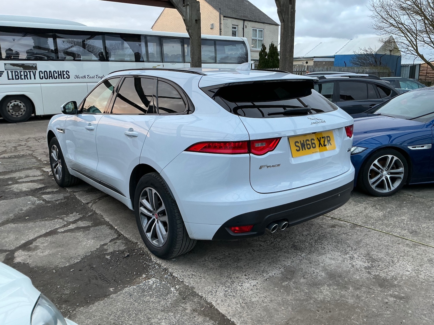 Used Jaguar F-Pace 2017 for sale - 77584815: Photo 7