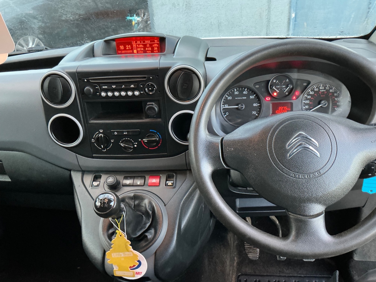 Used Citroen Berlingo 2015 for sale - 76758963: Photo 10