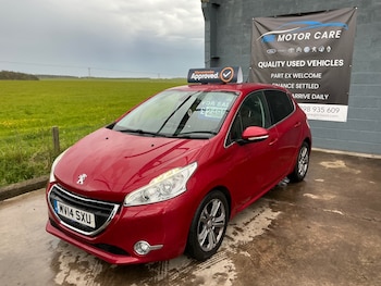 Used Peugeot 208 2014 for sale - 78633631: Photo