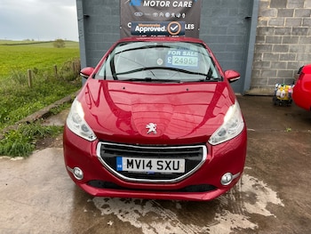 Used Peugeot 208 2014 for sale - 78633631: Photo