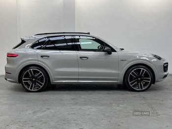Used Porsche Cayenne 2023 for sale - 75508921: Photo