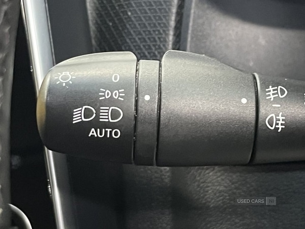 Used Renault Clio 2017 for sale - 76866617: Photo 19