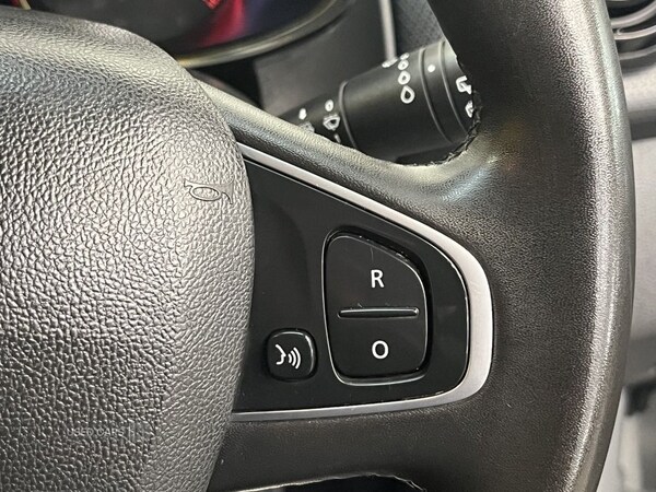 Used Renault Clio 2019 for sale - 76371880: Photo 19