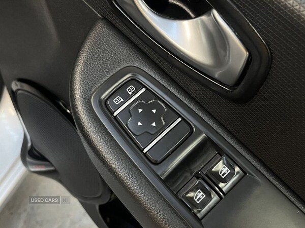 Used Renault Clio 2019 for sale - 76371880: Photo 20