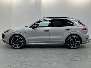 Used Porsche Cayenne 2023 for sale - 76085897: Photo