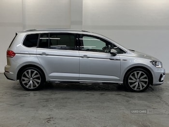 Used Volkswagen Touran 2018 for sale - 76201621: Photo