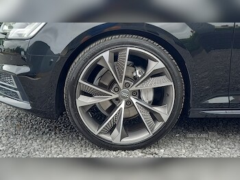 Used Audi A4 2017 for sale - 75553414: Photo