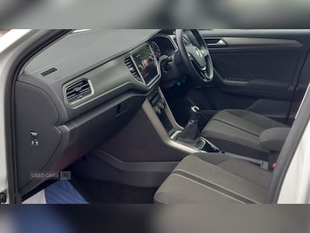 Used Volkswagen T-Roc 2021 for sale - 77315550: Photo