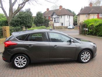 Used Ford Focus 2017 for sale - 78121731: Photo