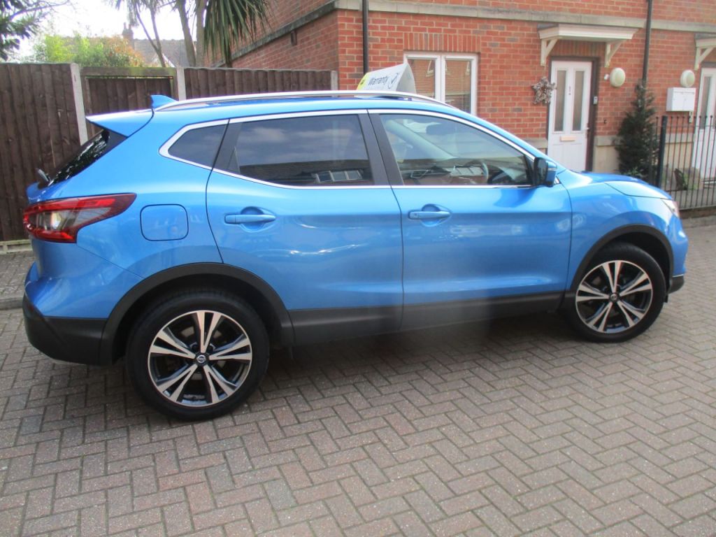 Used Nissan Qashqai 2017 for sale - 77990239: Photo 11