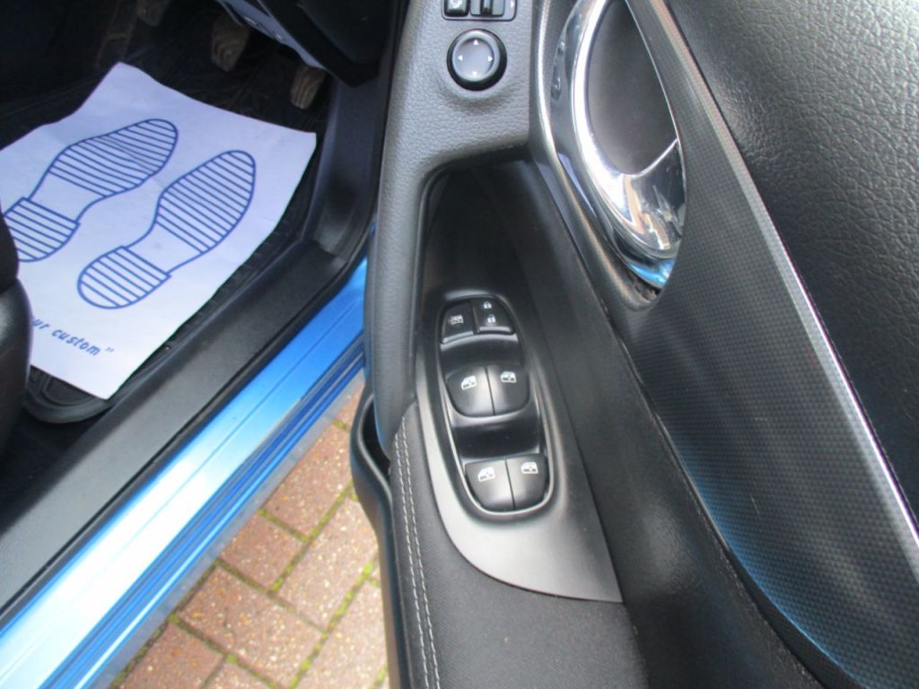 Used Nissan Qashqai 2017 for sale - 77990239: Photo 18