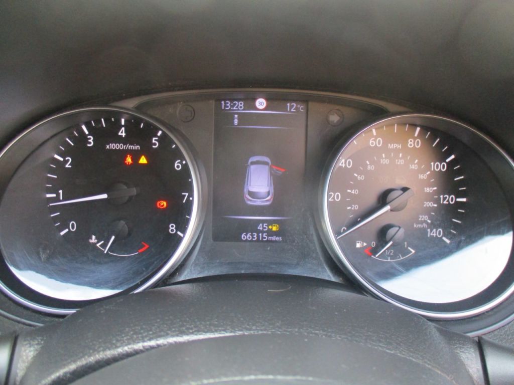 Used Nissan Qashqai 2017 for sale - 77990239: Photo 20